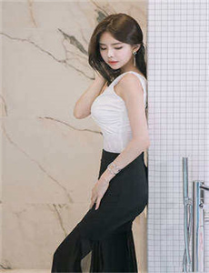 《韩国三级《女教师》-杏树纱奈吧》