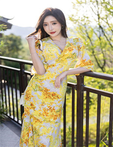 《老师把我抱到办公室揉我胸-午夜dj视频免费观看在线》