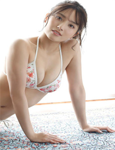 《少妇第一次交换-想口但是女朋友下边有味道》